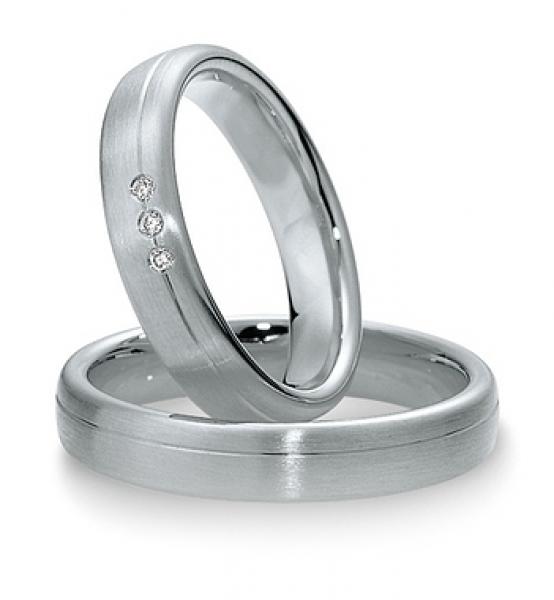 Trauringe Gelbgold von Breuning 48 040230 / 48 040240